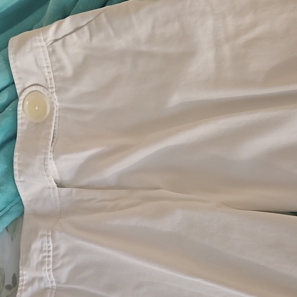 Kim Rogers capris white big button size 8 cotton blend. In excellent con… - Picture 5 of 12